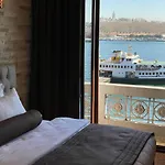 Szálloda Weingart Seaside 3*
