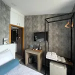 Weingart Seaside Szálloda 3*