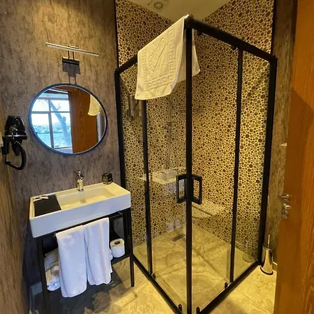 Weingart Seaside Hotel Istambul