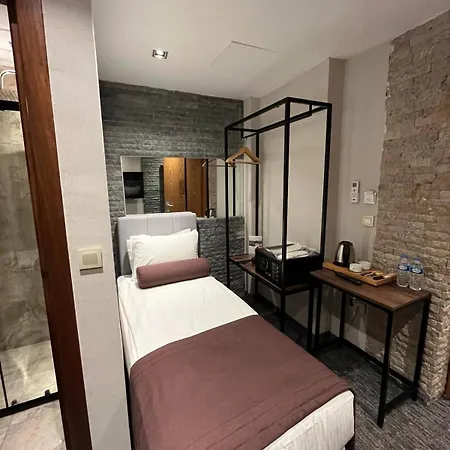 Weingart Seaside 3* Istambul