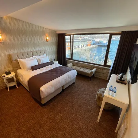 Kavi Seaside Hotel