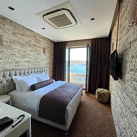 Weingart Seaside 3* Istanbul