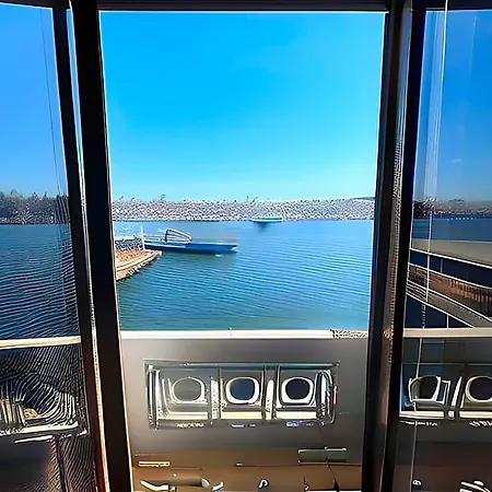 Weingart Seaside Hotel 3*